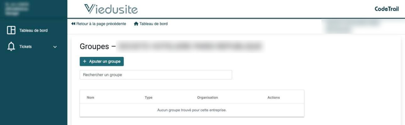 La liste des groupes, encore vide, et le bouton « Ajouter un groupe ».